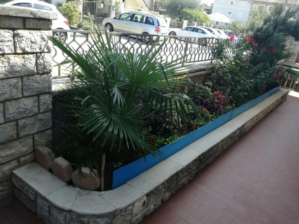 Vile Park Apartments Porec Exterior photo